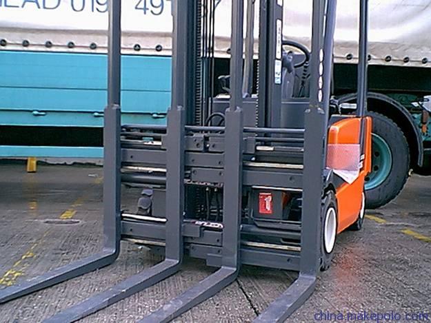 星空官网|美食分享：孜然豆腐，培根土豆卷，荷包蛋青椒的做法