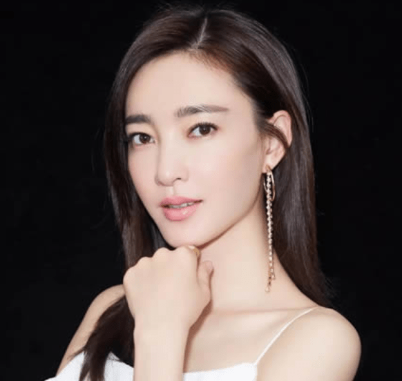 【星空官网】
明星更名请什么人改的(图2) 【星空官网】
明星更名请什么人改的(图2)