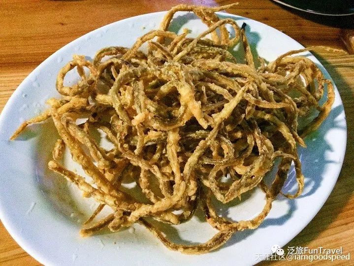 星空官网:精选美食:香辣笋丝,辣炒鱿鱼圈,回锅香辣猪蹄,麻婆豆腐虾的做法(图1) 星空官网